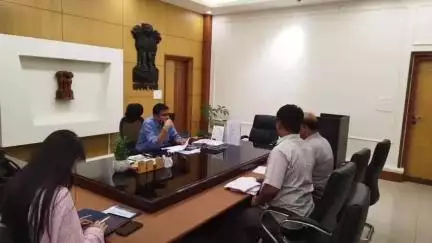 कोटड़ा: जिला कलेक्टर मेहता ने आमजन से जुड़ी सेवाओं में तत्परता लाने की दी निर्देश