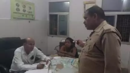 दतिया: ग्राम धनपीपरी में दहेज की मांग पर ससुरालवालों ने महिला से की मारपीट, भांडेर अस्पताल में कराया गया मेडिकल