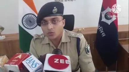 बक्सर: अहियापुर तिहरे हत्याकांड: आत्मसमर्पण करने वाले आरोपियों को रिमांड पर लेगी पुलिस: शुभम आर्य, एसपी बक्सर