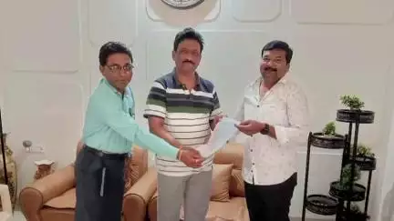 वर्धा: नेरी मिरापूरच्या शेतकऱ्यांची व्यथा: खराब रस्त्यामुळे शेतात जाणे झाले कठीण, आमदारांकडून मदतीची अपेक्षा