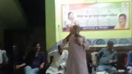 সিউড়ি ১: পুরন্দরপুর তৃণমূল কংগ্রেস কার্যালয় তৃণমূল নেতৃত্ব ও কর্মীদের নিয়ে সাংগঠনিক বৈঠকের আয়োজন