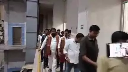 దేవరకద్ర: ఉంద్యాల పంప్ హౌస్ స్టేజ్-1 నుంచి కోయిల్ సాగర్ ప్రాజెక్ట్‌కు నీటిని విడుదల చేసిన ఎమ్మెల్యేలు