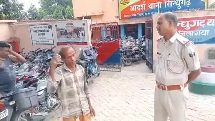 फतेहपुर: लंगड़ा तालाब के पास भटके हुए व्यक्ति को डायल 112 पुलिस ने पहुंचाया थाने