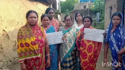 শালতোড়া: শালতোড়া ব্লক মহিলা তৃণমূল কংগ্রেসের তরফে "আমাদের ঠিকানা উন্নয়নের নিশানা" কর্মসূচি করা হল শালতোড়ায় গ্রামে