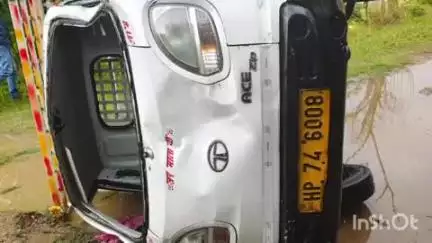 भोटा: चाब मुंडखर के समीप हुआ दर्दनाक सड़क हादसा, एक व्यक्ति की मौके पर मौत और एक घायल