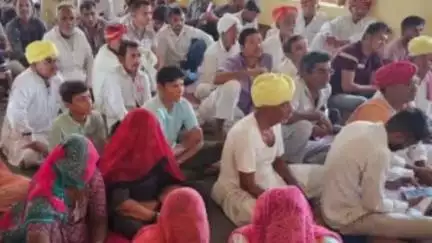 गुड़ामालानी: कृषि मंत्रालय भारत सरकार के निदेशक ने गुड़ामालानी क्षेत्र में चल रहे विकसित कृषि संकल्प अभियान कैम्पों का किया निरीक्षण