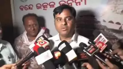 ଝାରସୁଗୁଡା: ମଙ୍ଗଳବଜାର ସ୍ଥିତ ପୁରୁଣା ଜିଲ୍ଲା ମୁଖ୍ୟ ଚିକିତ୍ସାଳୟ କାର୍ଯ୍ୟକ୍ଷମ ନେଇ ସର୍କିଟ ହାଉସରେ ପ୍ରତିକ୍ରିୟା ରଖିଲେ ବିଧାୟକ