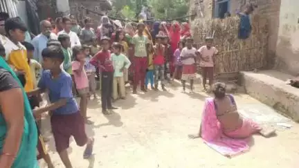 नौतनवा: ग्राम पंचायत रामनगर टोला पुरैनिहा में संदिग्ध परिस्थितियों में बंद कमरे में मिला एक युवक का शव