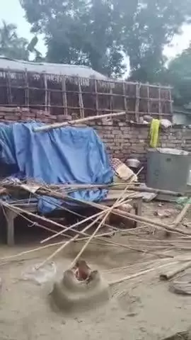 केवटी रनवे: तेज आंधी और बारिश से केवटी प्रखंड के कुछ इलाकों में भारी नुकसान