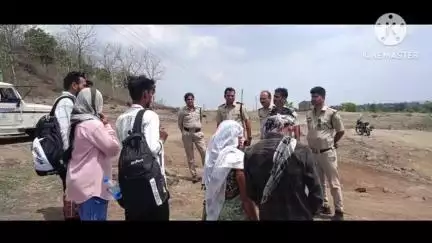 छिंदवाड़ा: छिंदवाड़ा: कारावोह डैम के पास बैठे प्रेमी युगलों को देहात थाना पुलिस ने लगाई फटकार