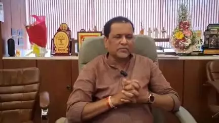 अलिबाग: कोण आनंद परांजपे? ते दीडदमडीचे आहेत: आमदार महेंद्र दळवी
