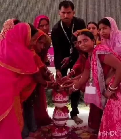 महुआ: गोविंदपुर पंचायत में जीविका कैडर द्वारा महिला संवाद कार्यक्रम का किया गया आयोजन