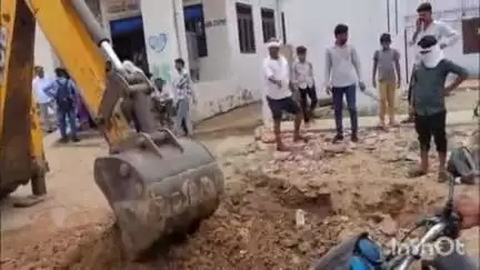 टोंक: सोहेला में जलदाय विभाग ने पुलिस जाब्ते की मौजूदगी में काटे 10 से अधिक अवैध नल कनेक्शन