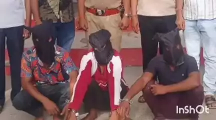 राघोगढ़: राघोगढ़ में युवक को बंधक बनाकर लूटने वाले गिरोह के 4 लोग गिरफ्तार, नगदी और बाइक बरामद