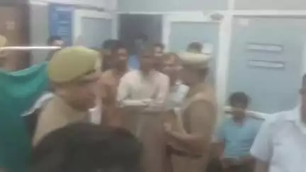 मुरादाबाद: गलशहीद थाना क्षेत्र में सड़क दुर्घटना में घायल व्यक्ति की निजी अस्पताल में इलाज के दौरान हुई मौत, परिजनों ने किया हंगामा