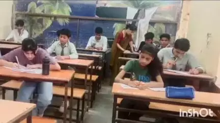 चाचौड़ा: जिले में कक्षा पांचवी और आठवीं के सप्लीमेंट्री छात्रों की 62 परीक्षा केंद्रों पर परीक्षा शुरू