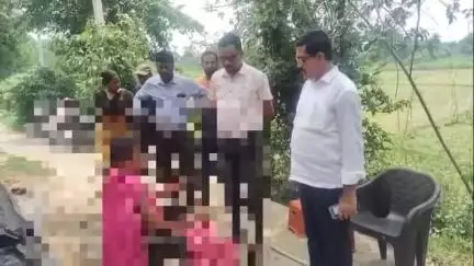 আউশগ্রাম ১: ক্যানসার আক্রান্তের পাশে দাঁড়ানোর জন্য করজোড়ে মানুষের কাছে আবেদন জানালেন গুসকরার পুরপ্রধান কুশল মুখোপাধ্যায়