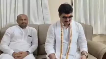 लैंगिक अत्याचार प्रकरणात एसआयटी स्थापन करा, माजी मंत्री आमदार धनंजय मुंडे यांची विश्राम गृहात पत्रकार परिषद