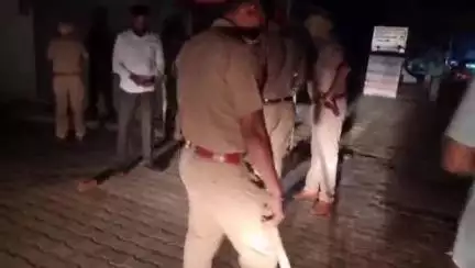 ਫਰੀਦਕੋਟ: ਕੋਟਕਪੂਰਾ ਰੋਡ ਤੇ ਥਾਣਾ ਸਦਰ ਨੇੜੇ ਦੋ ਗੁੱਟਾਂ ਵਿਚਕਾਰ ਹੋਈ ਫਾਇਰਿੰਗ, ਪੰਜ ਤੋਂ ਵੀ ਵੱਧ ਰਾਊਂਡ ਫਾਇਰ, ਪੁਲਿਸ ਕਰ ਰਹੀ ਹੈ ਪੜਤਾਲ