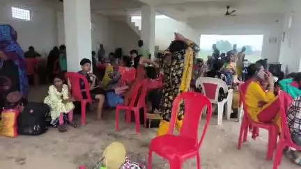 भरथना: बकेवर के टिलीटिला गाँव के सामने NH19 पर बेस्ट बंगाल से गुड़गाँव जा रही डबल डेकर बस में लगी आग, यात्रियों ने बचाई जान