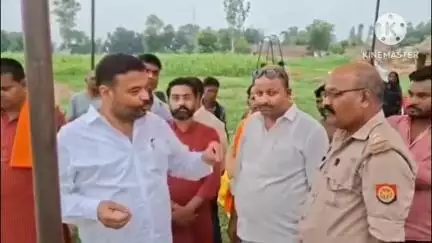बस्ती: लालगंज भरोहिया जोत गांव पहुंचे भाजपा नेता अरविंद पाल, बाबा साहब की प्रतिमा खंडित करने वालों पर कार्रवाई के दिए निर्देश