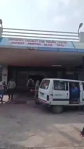 दतिया नगर: इलाज के दौरान युवक की मौत, परिजनों ने अस्पताल प्रबंधन पर लापरवाही के आरोप लगाए