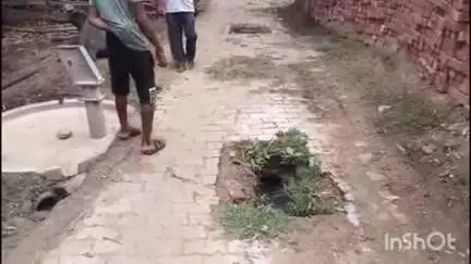 लालगंज: सरेनी विकासखंड के बल्दी का पुरवा गांव अधिकारियों की उदासीनता का बना शिकार विकास से कोसों दूर है गांव #jansamasya