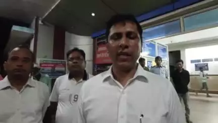 दतिया नगर: दतिया कलेक्टर ने नगर पालिका कर्मचारियों को स्वच्छता को लेकर दिए निर्देश, दी जानकारी