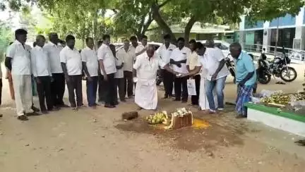 திருப்பத்தூர்: ஆதியூர் ஊராட்சியில் 36 லட்சம் ரூபாய் மதிப்பீட்டில் புதியதாக சாலை அமைக்க பூமி பூஜை - எம்எல்ஏ நல்லதம்பி பங்கேற்பு