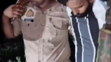 भोगांव: भोगांव पुलिस और स्वाट टीम ने मुठभेड़ में दो शातिर लुटेरों को किया गिरफ्तार
