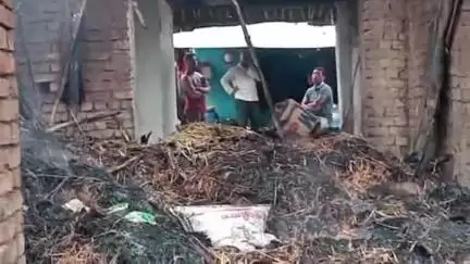 तिरोड़ी: महकेपार में शॉर्ट सर्किट से आग, कोठा जलने से करीब डेढ़ लाख का नुकसान