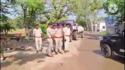 बक्सर: बाजार समिति स्थित मतगणना केंद्र पर पर्याप्त सुरक्षा व्यवस्था, मुख्य सड़क पर बनाया गया ड्रॉप गेट