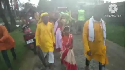 রঘুনাথপুর ২: কলসযাত্রা হোমযজ্ঞ কীর্তন সহযোগে উপর খাঁটরা গ্রামের নতুন হরিমন্দির প্রতিষ্ঠা ঘিরে ব্যাপক উৎসাহ উন্মাদনা, উপস্থিত ZP সদস্য