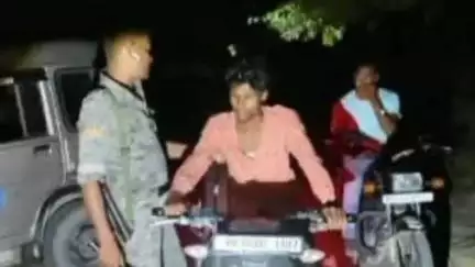 मीनापुर: पैगंबरपुर में एसबीआई के सीएसपी से दो अपराधियों ने ₹2.89 लाख लूटे, पुलिस ने देर रात तक की वाहन जांच