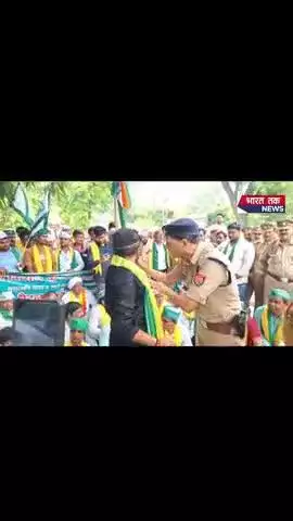 इटावा यादव कथा वाचकों के ऊपर पेशाब डालकर पैरों पर नाक रगड़ना के मामले में किसान संगठनों ने किया ऐलान #viral