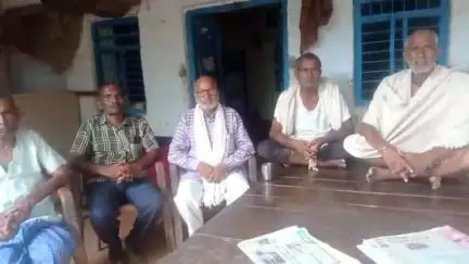 कांग्रेस पार्टी के ब्लॉक अध्यक्ष राजेंद्र सचान  जी ने जगदीशपुर मे कोंग्रेस पार्टी के साथ जुड़कर संगठन को मजबूत करने का प,