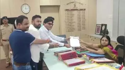 નવસારી: નવસારી મહાનગરપાલિકા ને D2 કેટેગરીમાં મુકતા વિરોધ, ક્રેડાઈના સભ્યોએ સમસ્યા અંગે રજૂઆત કરી #jansamasya