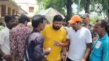 খানাকুল ১: অবৈধ টেকার বন্ধ ও অটো চালকদের সমস্যার সমাধানের দাবিতে আরামবাগ RTO অফিসে ডেপুটিশন দিলেন পুরশুড়া বিধায়ক