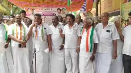 காஞ்சிபுரம்: தாலுக்கா அலுவலகம் எதிரே மத்திய அரசை கண்டித்து கண்டன ஆர்ப்பாட்டம் நடைபெற்றது