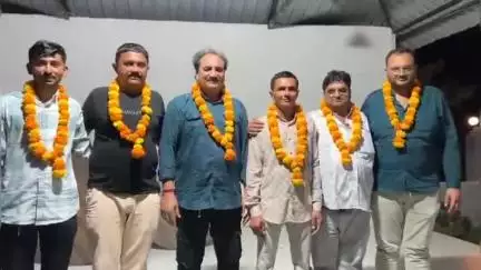 જામનગર: નારણપુર ગામે તાલુકાના ગ્રામ પંચાયતની ચૂંટણીમાં વિજેતા થયેલ સરપંચોનું સન્માન સમારોહ યોજાયો