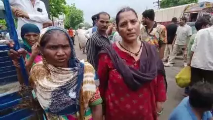 વઢવાણ: કેસરિયા બાલમ સોસાયટી ના વિસ્તારની પાણી ભરવાની સમસ્યાને લઈને સ્થાનિકમાં રોષ સ્થાનિક મહિલાએ આપી પ્રતિક્રિયા