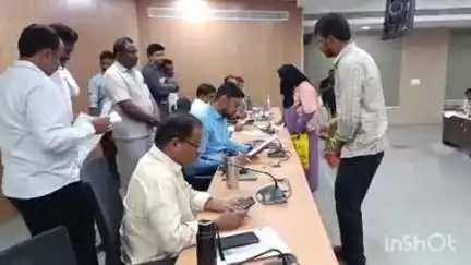 వనపర్తి: ప్రజావాణి దరఖాస్తులను వేగవంతంగా పరిష్కరించాలి : వనపర్తి జిల్లా కలెక్టర్ ఆదర్శ్ సురభి