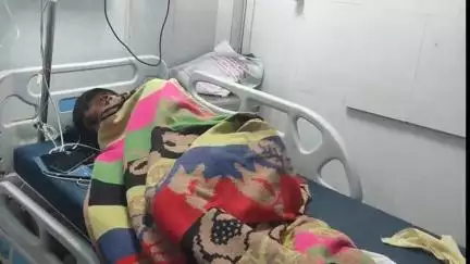 अकलेरा: अकलेरा के समीप सलावद मार्ग पर गाय से टकराकर बाइक सवार घायल, जिला अस्पताल में भर्ती
