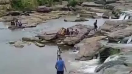 हुज़ूर: रीवा: क्योटी जलप्रपात में डूबा एयर फोर्स का जवान, एसडीआरएफ टीम ने शव तलाशा
