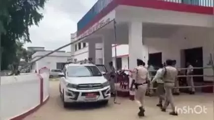 बांका: पीबीएस कॉलेज मतगणना केंद्र का डीएम ने किया निरीक्षण, दिए आवश्यक दिशा निर्देश