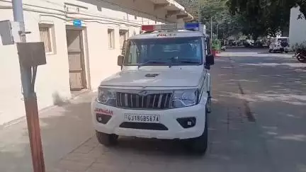 જામનગર શહેર: પટેલ કોલોની જેવા પોષ વિસ્તારમાંથી એક મહિલા સંચાલિત કુટણખાનું ઝડપાયુ, 3 સામે ગુનો નોંધાયો