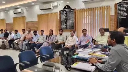 किशनगंज: विधानसभा आम निर्वाचन 2025 की तैयारी तेज, डीएम ने दिए सख्त निर्देश