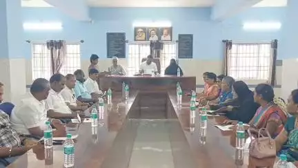 பாலக்கோடு: பேருராட்சியில்  கவுன்சிலர்கள் கூட்டம் -  9  சுத்தகரிப்பு நிலையம் அமைக்க  தீர்மானம்