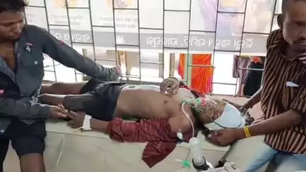 ସୁକିନ୍ଦା: ମାଧପୁର ପାଖ ମୁଖ୍ୟ ରାସ୍ତାରେ ଦୁର୍ଘଟଣାରେ ଯୁବକ ଗୁରୁତର କଟକ ସ୍ଥାନାନ୍ତର