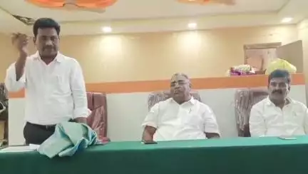 ಶೋರಾಪುರ: ಸುರಪುರ ನಗರಸಭೆಗೆ ನೂತನ ಪೌರಾಯುಕ್ತ ಬಸವರಾಜ ಅಧಿಕಾರ ಸ್ವೀಕಾರ, ನಗರಸಭೆ ಅಧ್ಯಕ್ಷರು ಸದಸ್ಯರು ಭಾಗಿ